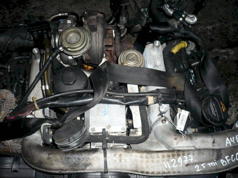 Двигатель Audi A4 2.5л BFC 2003
