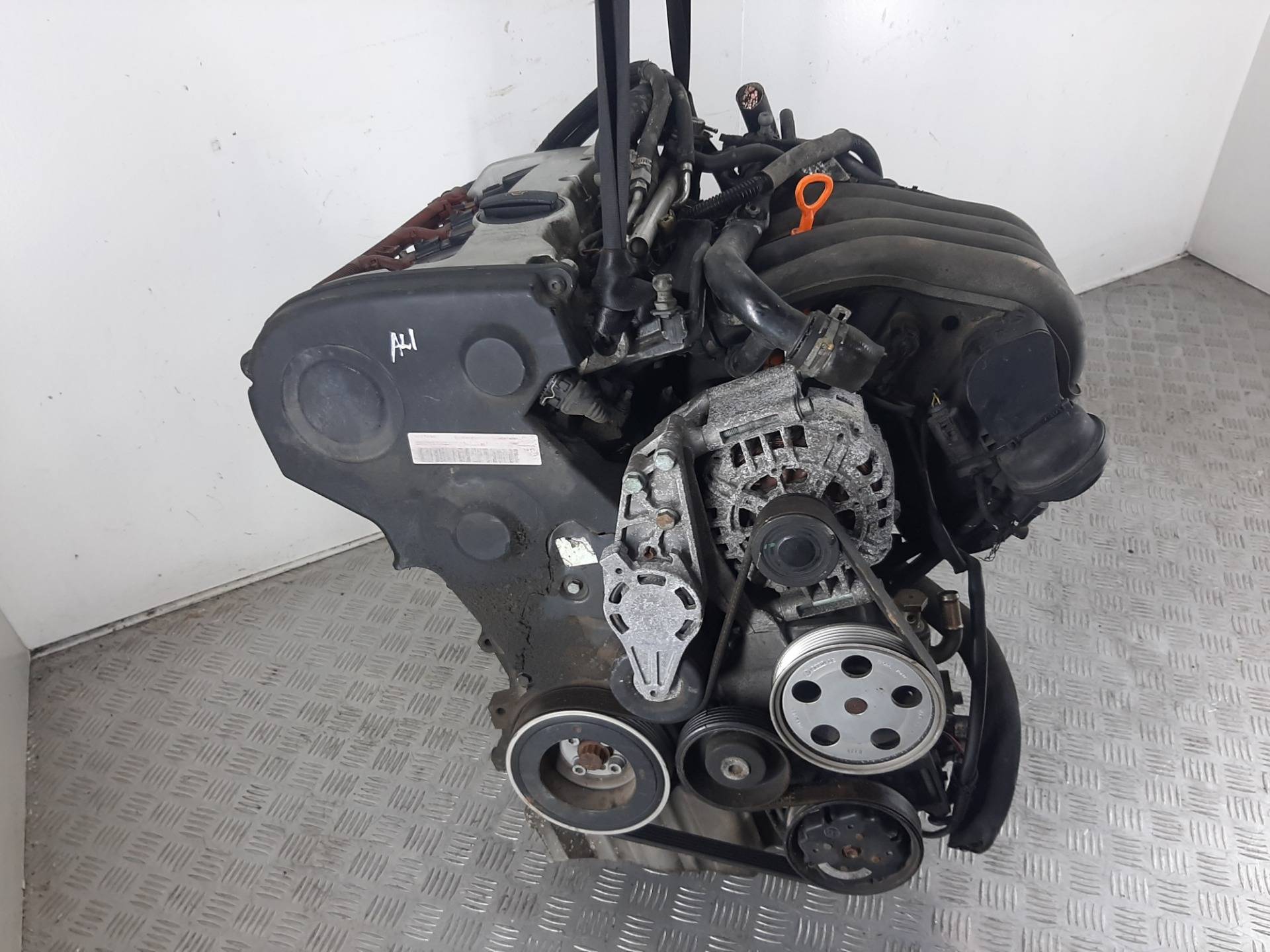 Двигатель Audi A4 2.0л ALT 2004 — фото 2