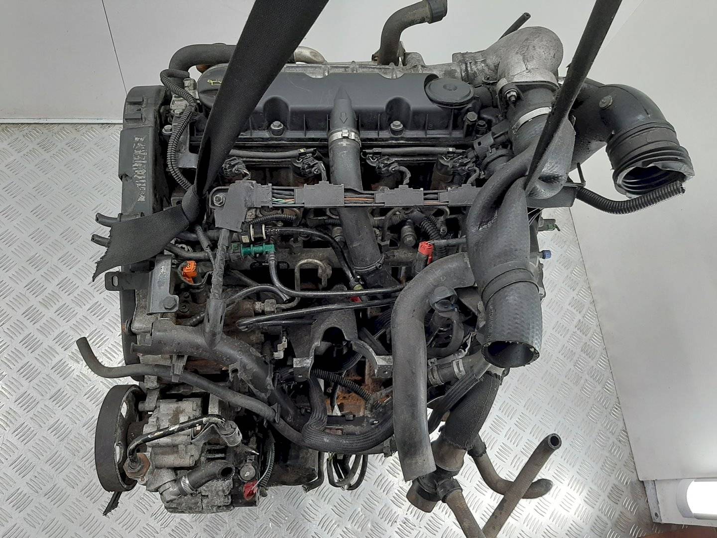 Двигатель Citroen C5 2.0л BH 2002