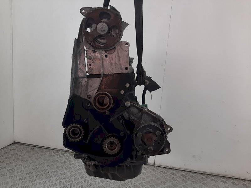 Двигатель Renault Scenic 1.9л 2001 — фото 3