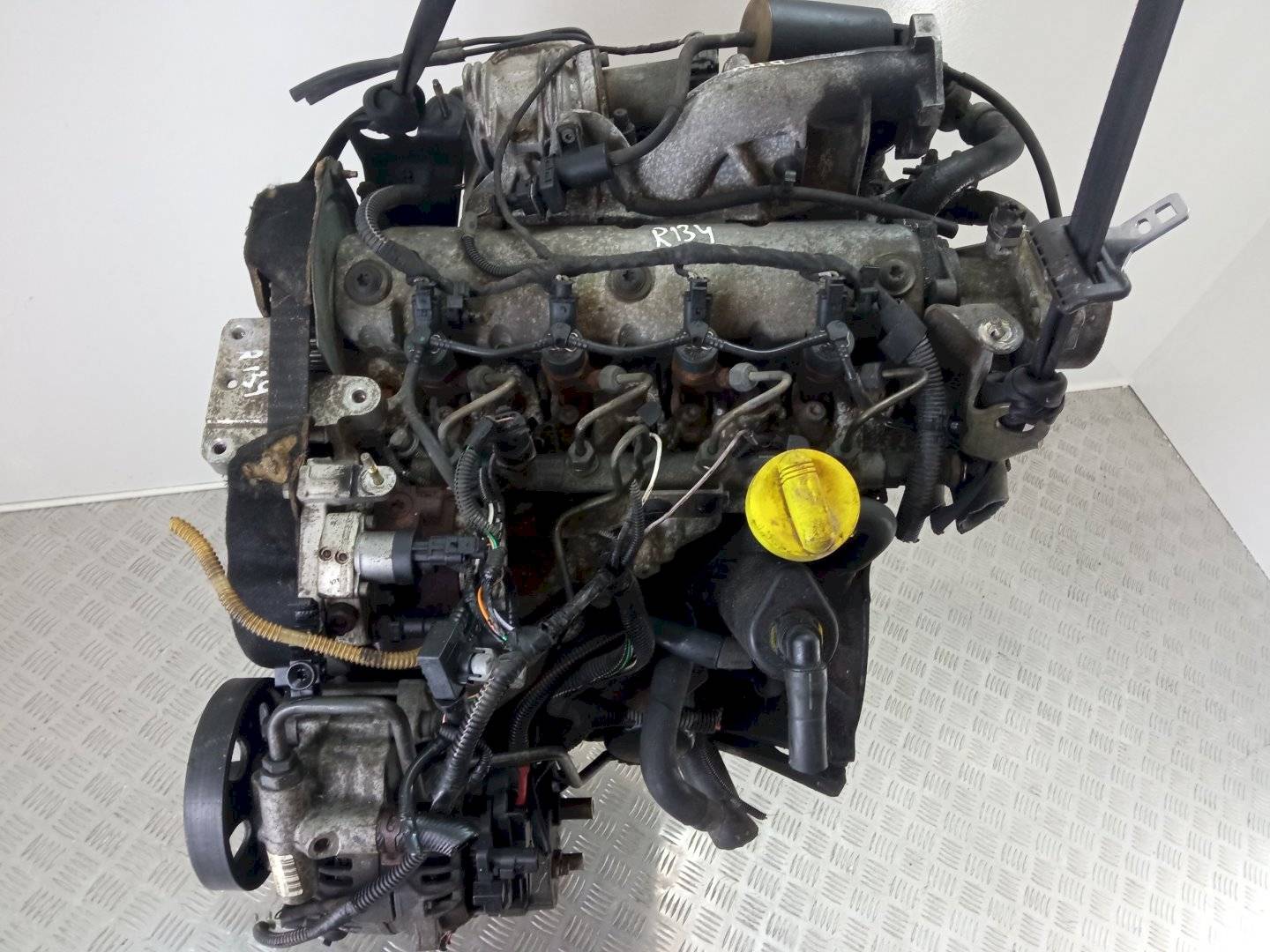 Двигатель Renault Laguna 1.9л BH 2004