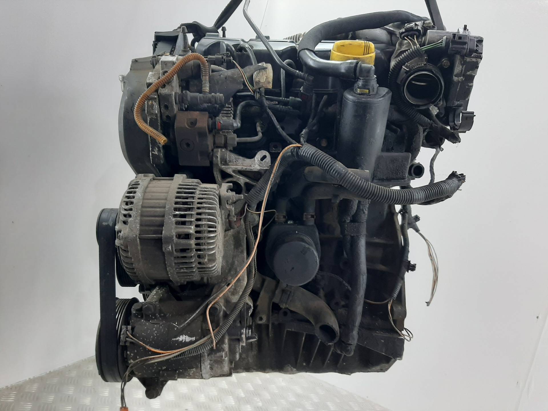 Двигатель Renault Scenic 1.9л F9Q 2005 — фото 2