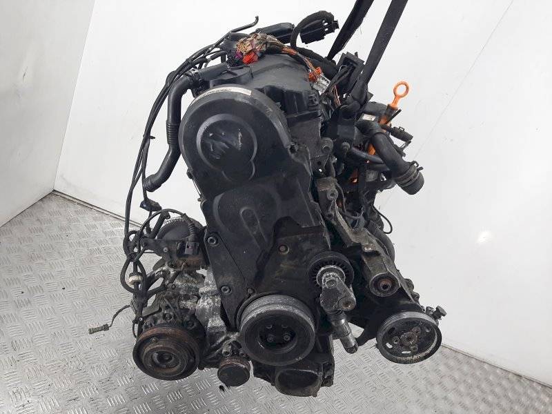 Двигатель Volkswagen Passat 1.9л 2004 — фото 2