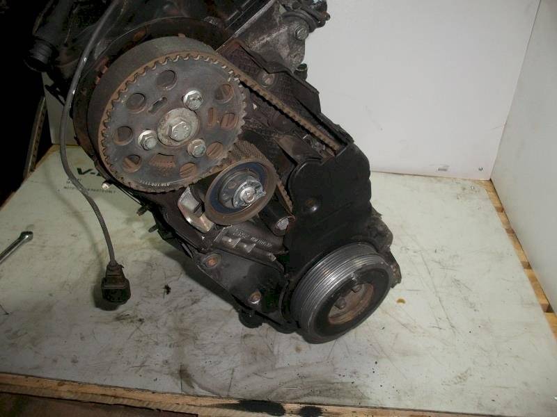 Двигатель Volkswagen Passat 1.9л AWX 2003 — фото 2