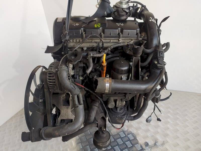 Двигатель Volkswagen Passat 1.9л BH 2003 — фото 2