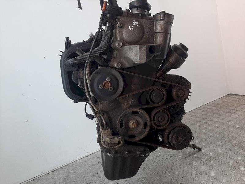 Двигатель Volkswagen Polo 01.феврл AZQ 2005 — фото 3