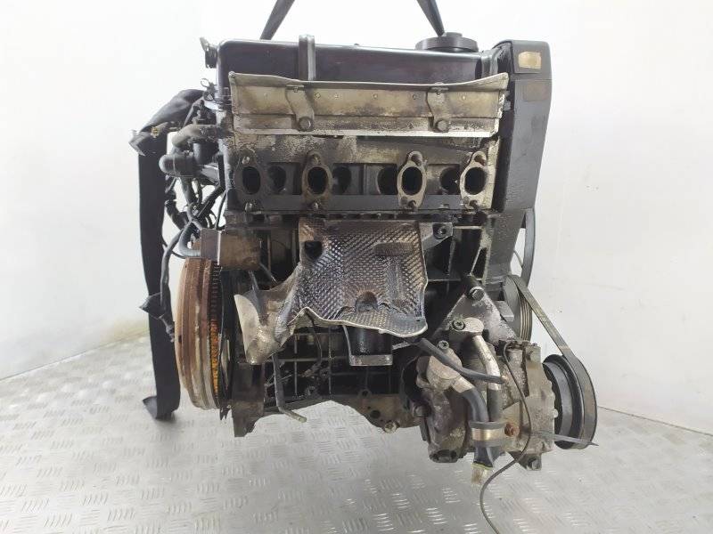 Двигатель Volkswagen Passat 1.6л ARM 2000 — фото 2