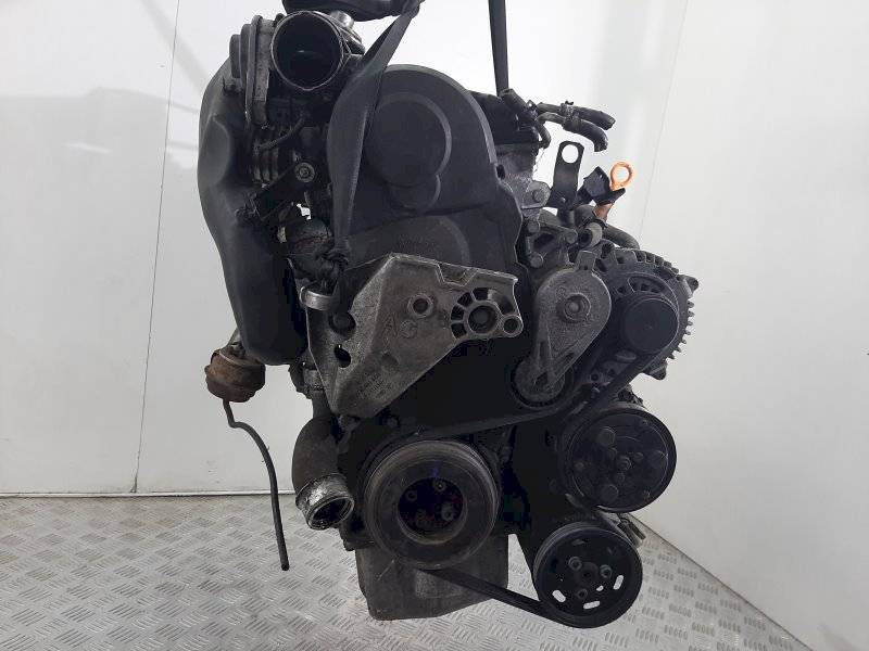 Двигатель Volkswagen Golf 1.9л AXR 2002 — фото 3