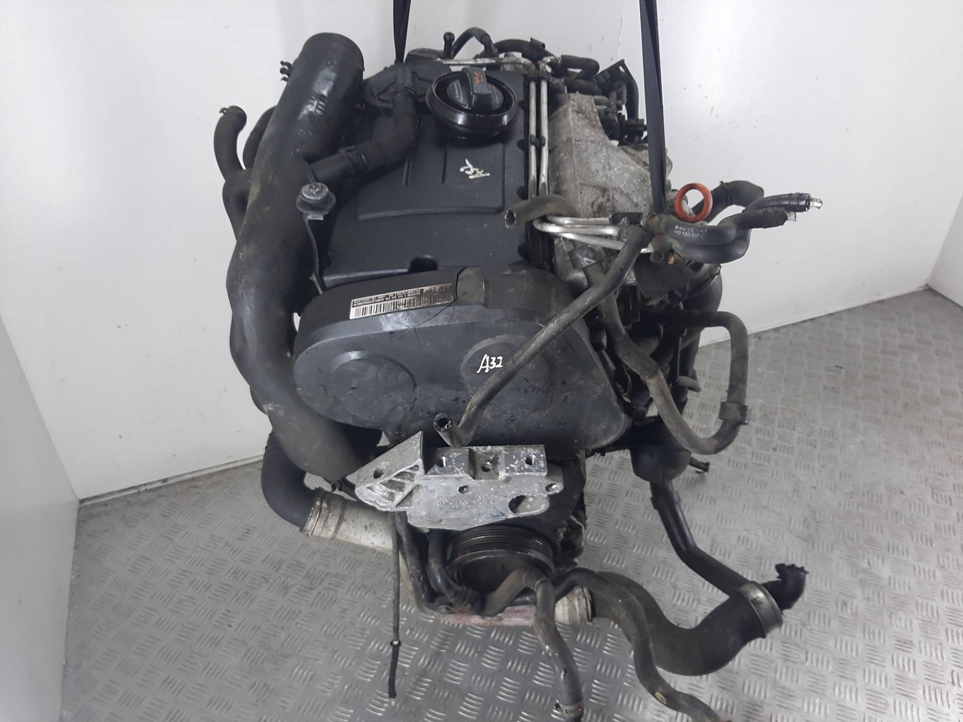 Двигатель Volkswagen Touran 2.0л BKD 2008 — фото 2