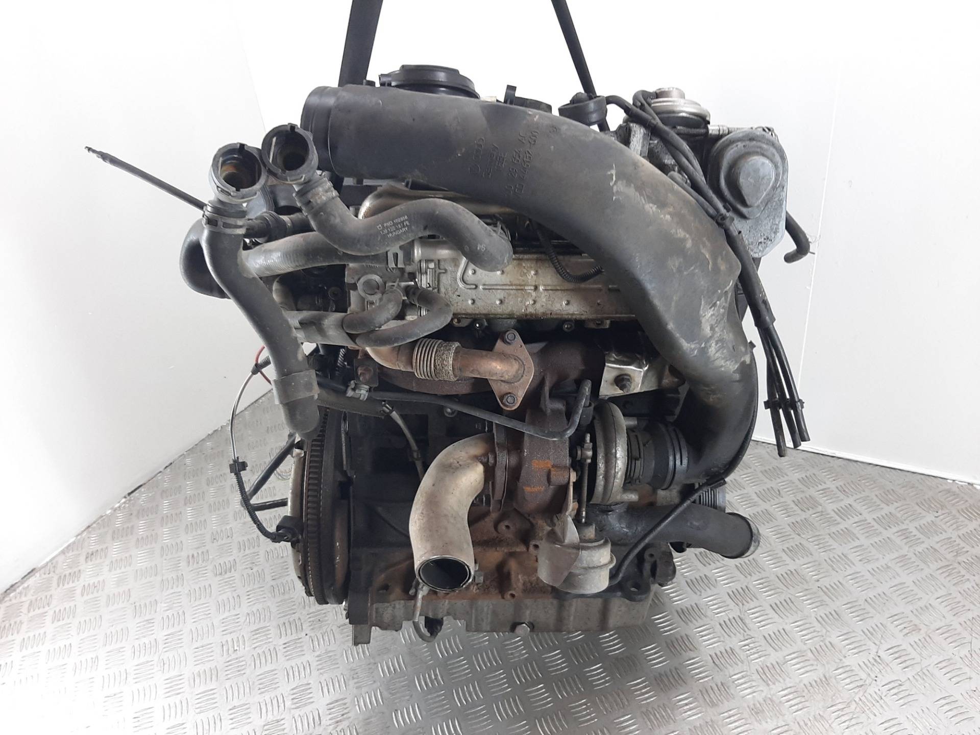 Двигатель Volkswagen Golf 1.9л AXR 2002 — фото 3