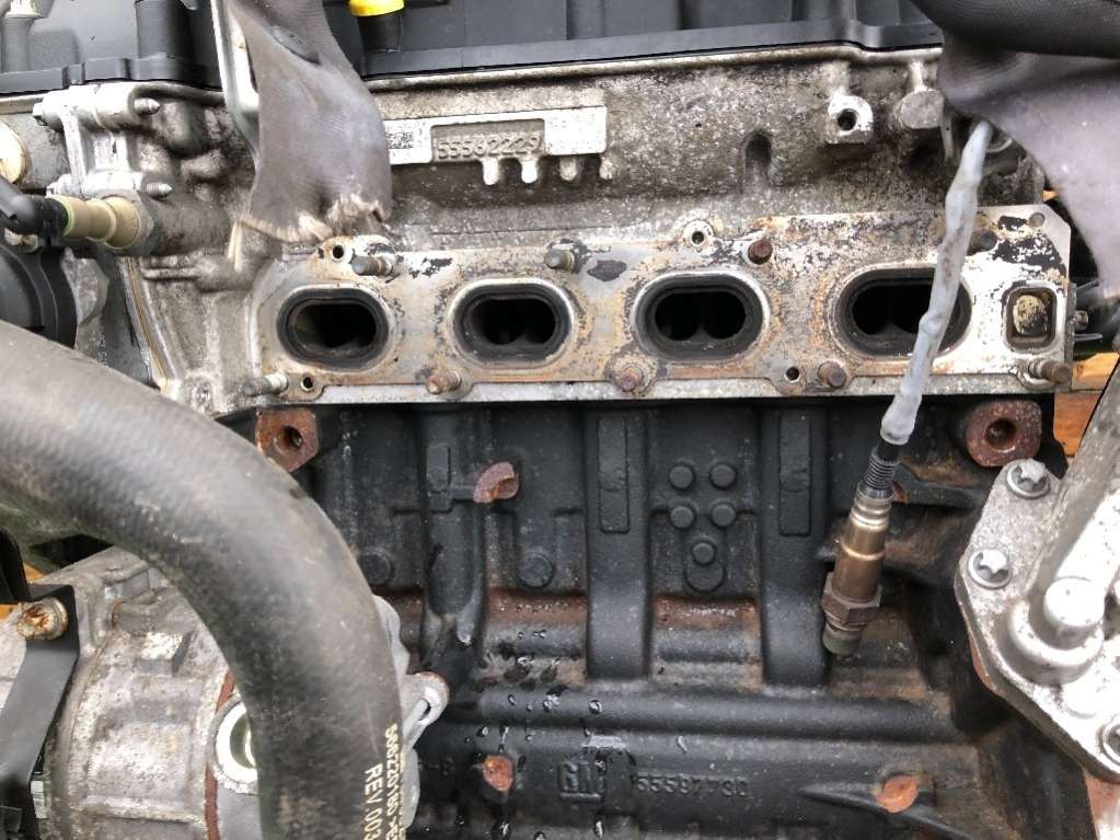 Двигатель Opel Corsa 1.4л 2015 — фото 3