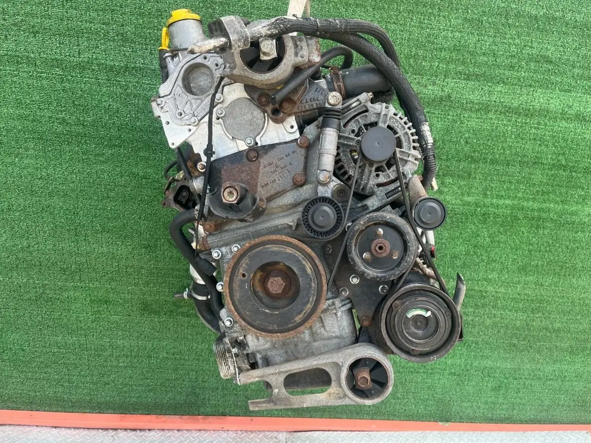 Двигатель Mercedes-Benz Sprinter W901-905 2.2л 2002