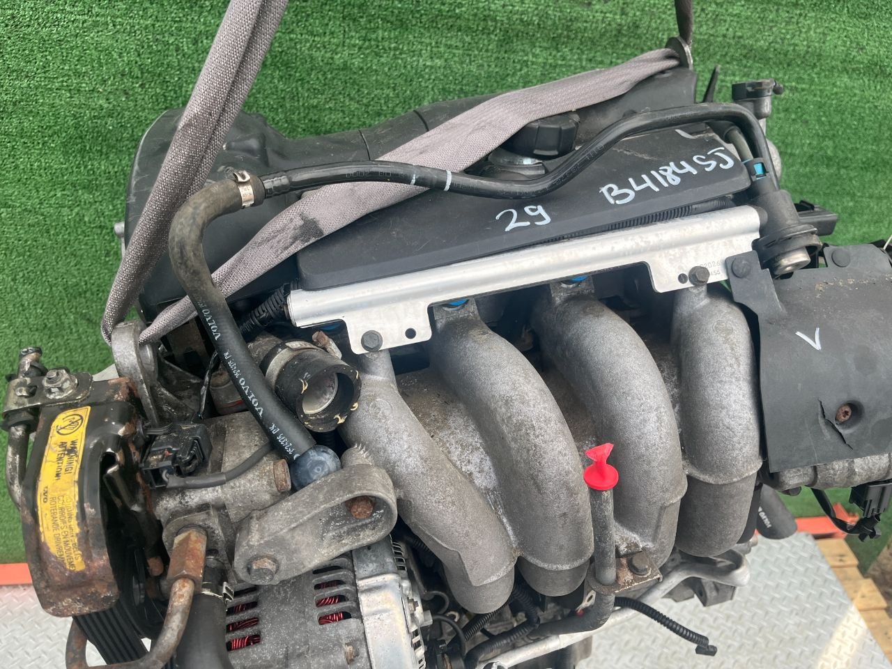 Двигатель Volvo S40 2л 1999 — фото 3