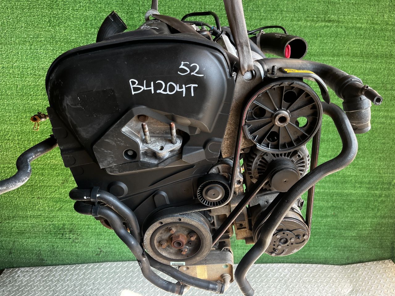 Двигатель Volvo S40 2л 2000