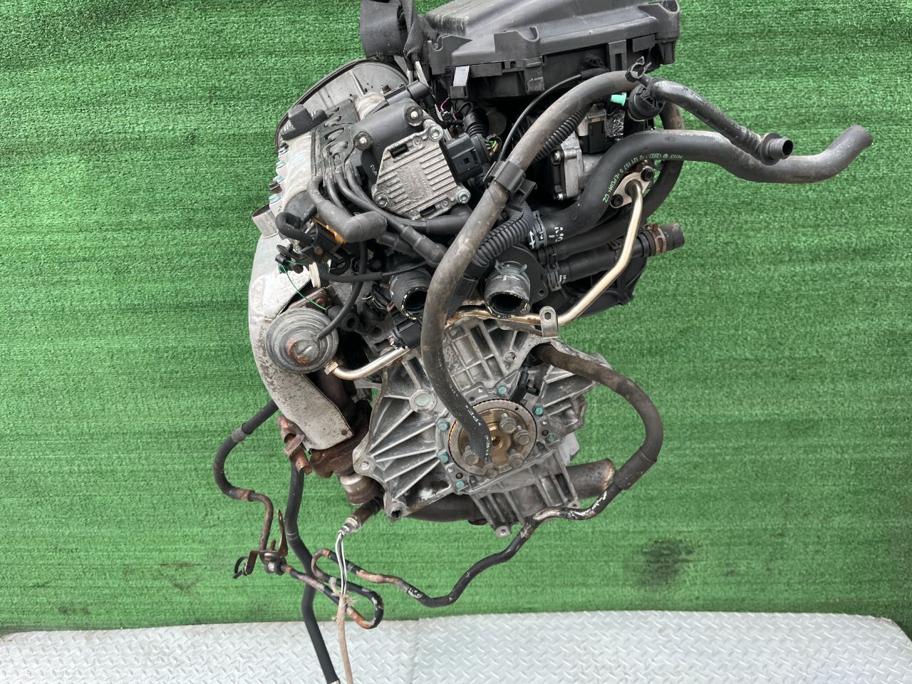 Двигатель Volkswagen Golf 1.4л 2000 — фото 2