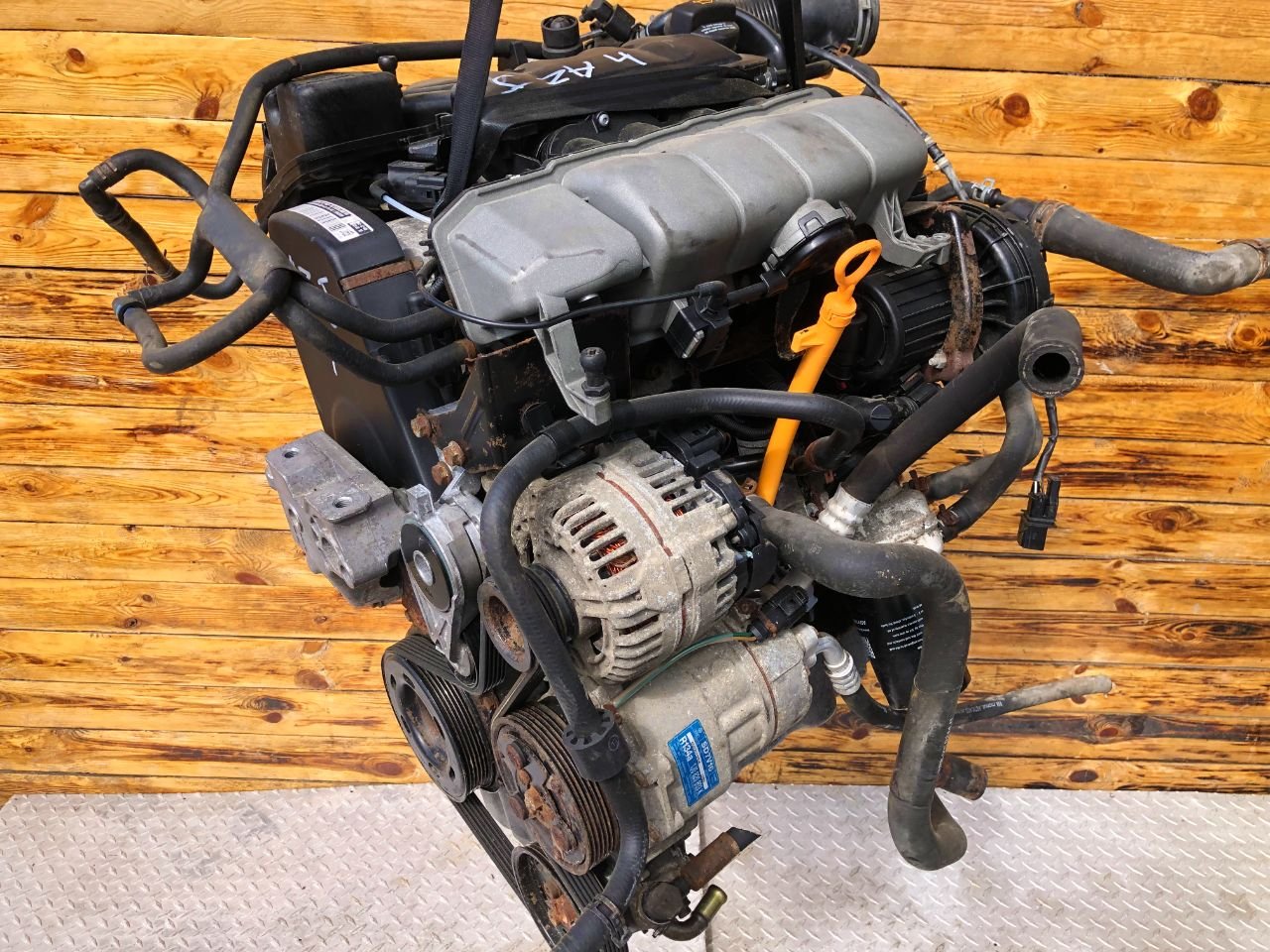 Двигатель Volkswagen Golf 2л 2001 — фото 2