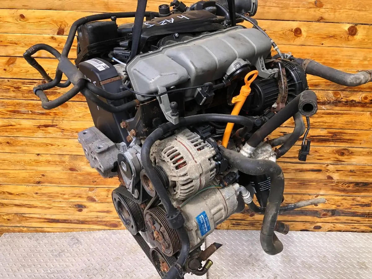 Двигатель Volkswagen Golf 2л 2001 — фото 4