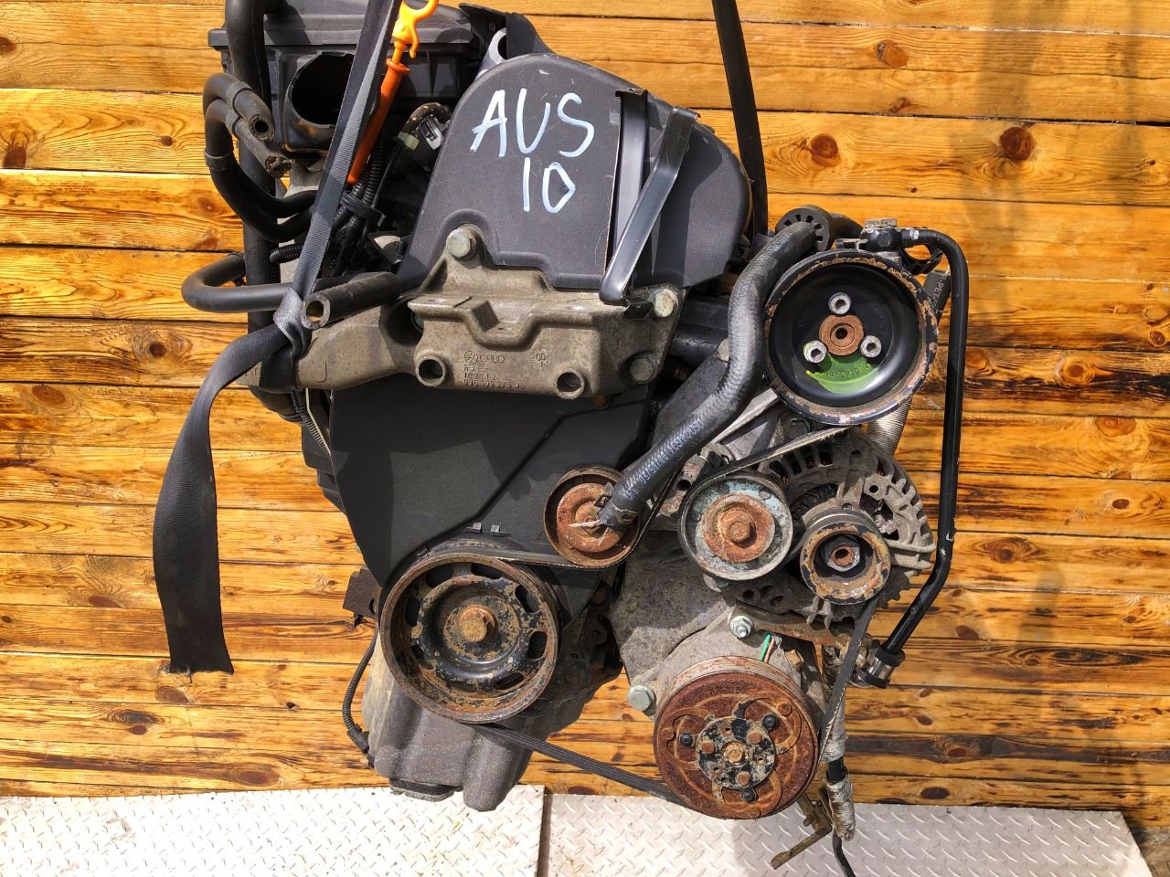 Двигатель Volkswagen Golf 1.6л 2003