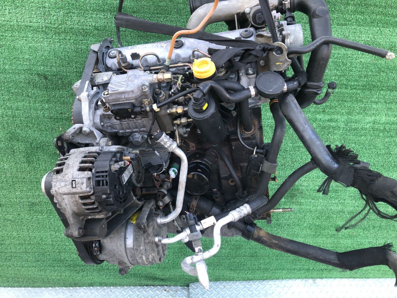 Двигатель Renault Megane 1.9л 2004 — фото 2