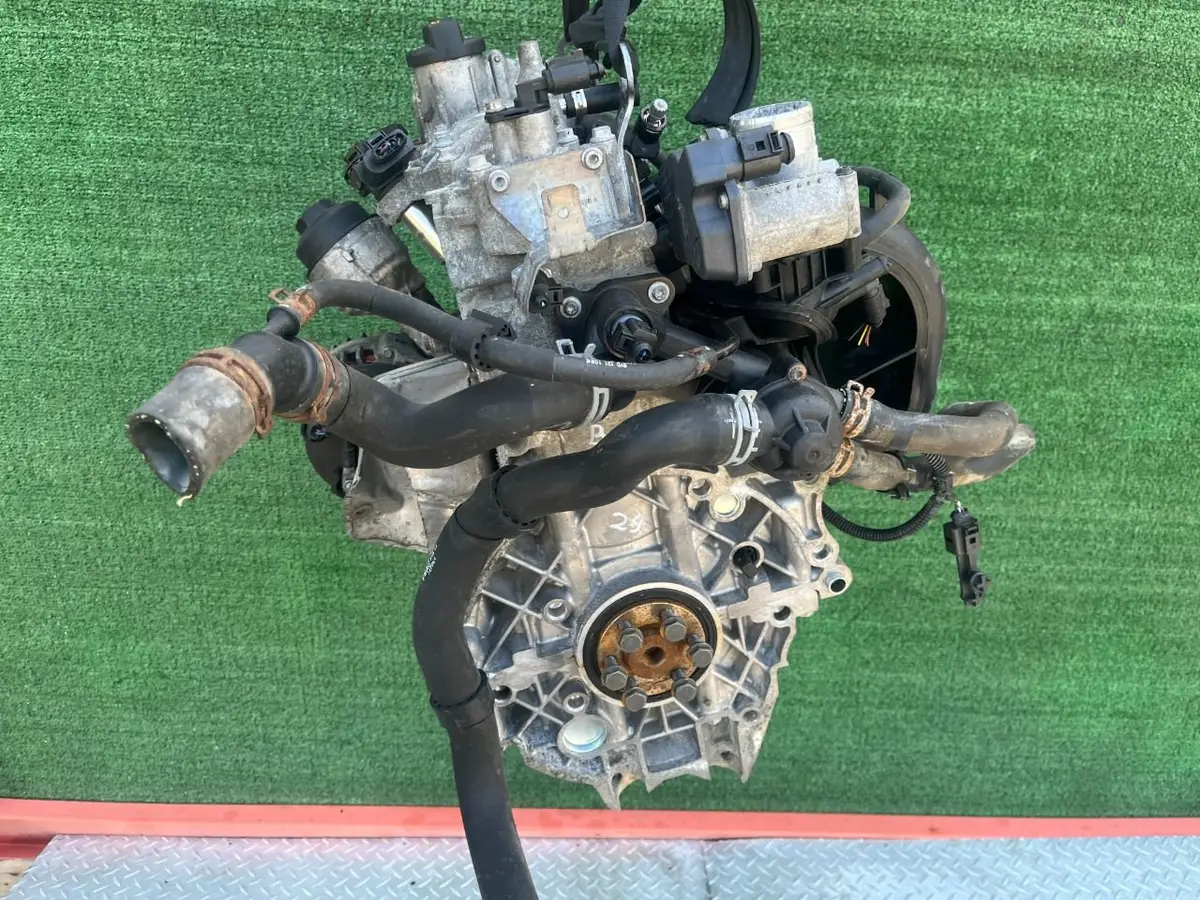 Двигатель Volkswagen Polo 1.2л 2004 — фото 6