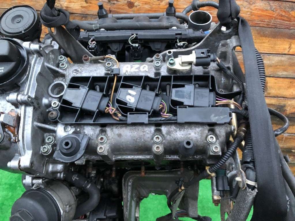 Двигатель Volkswagen Polo 1.2л 2003 — фото 3