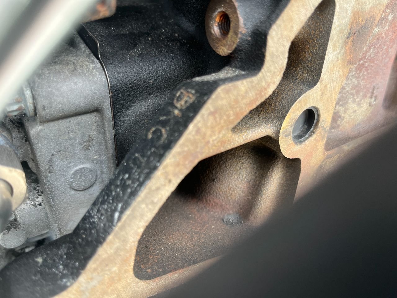 Двигатель Volkswagen Passat 1.9л 2006 — фото 2