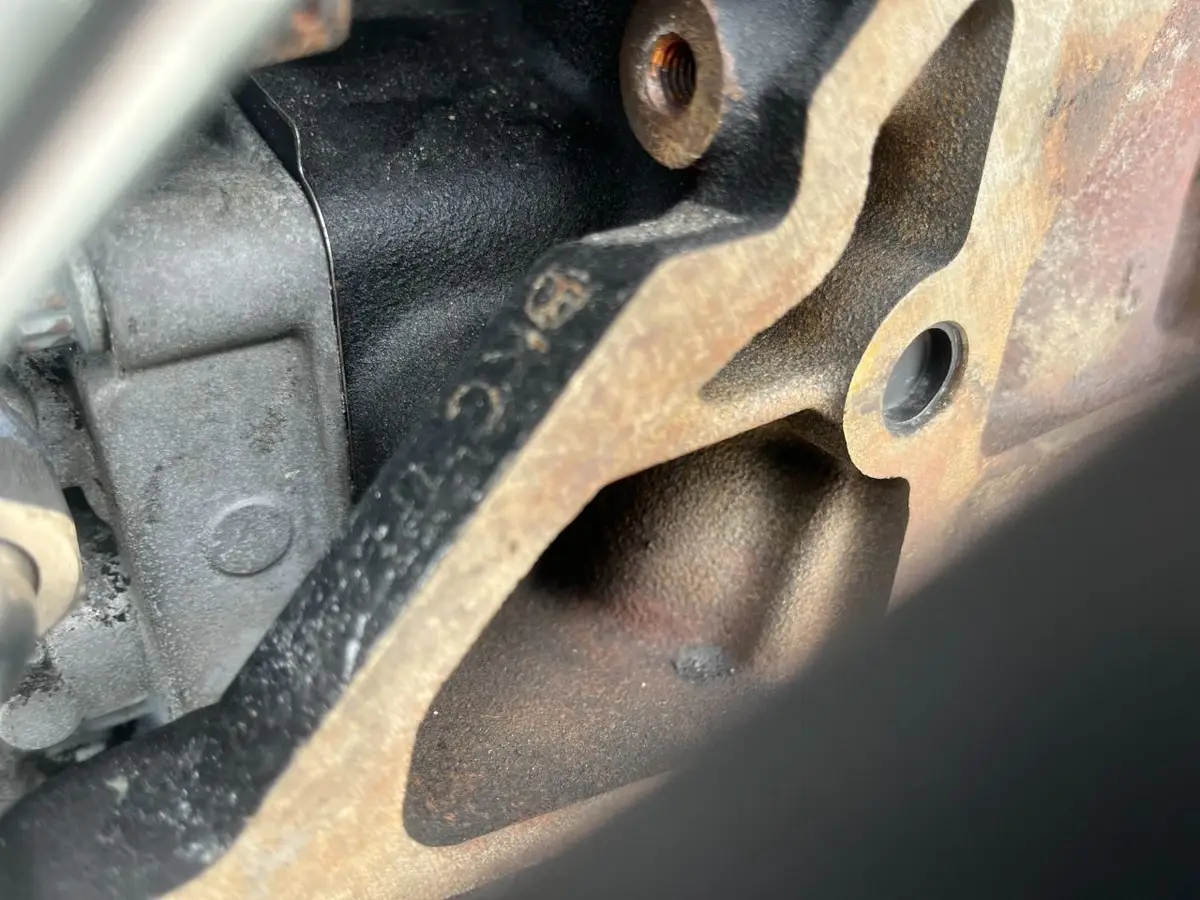 Двигатель Volkswagen Passat 1.9л 2006 — фото 4