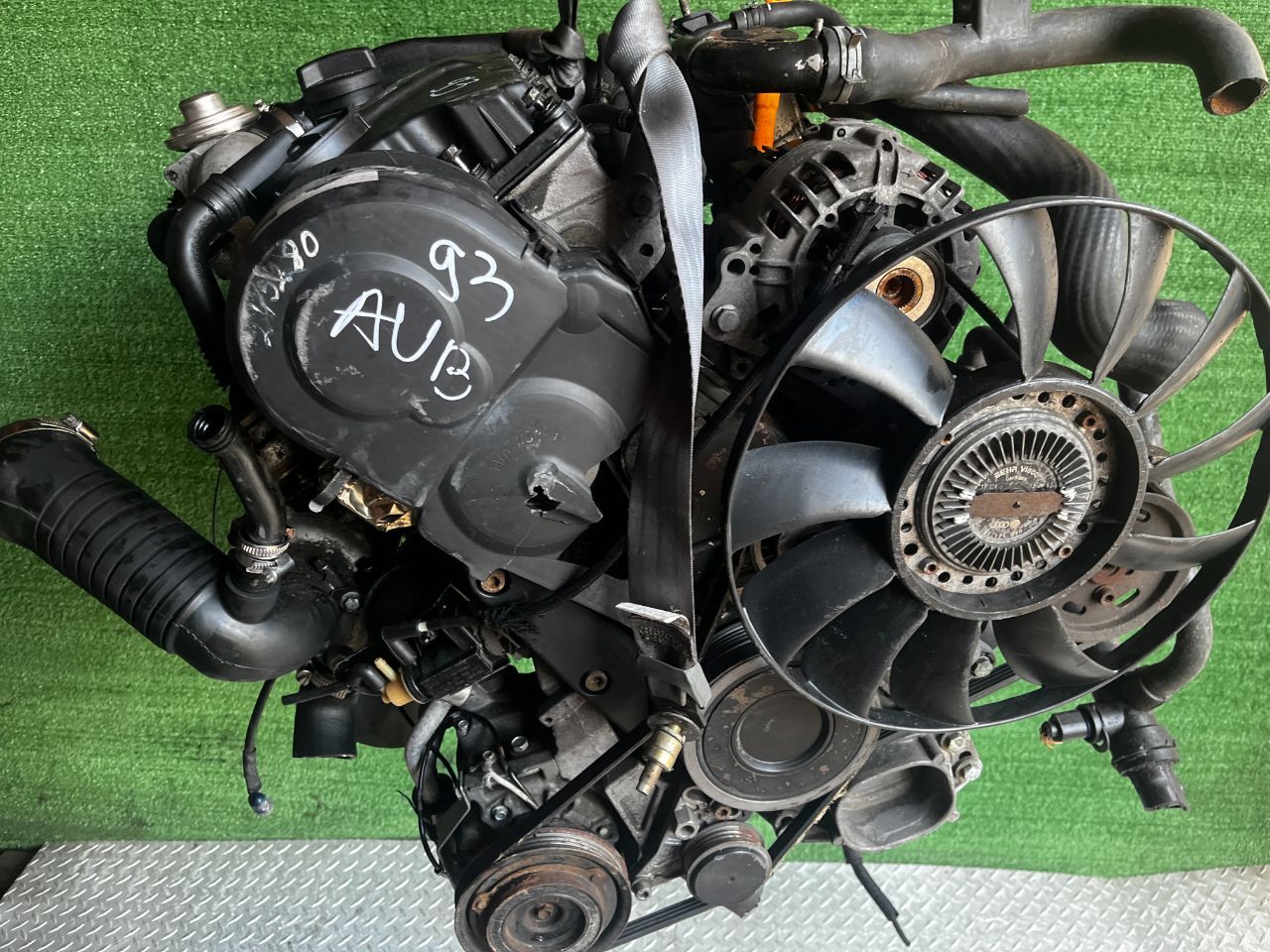 Двигатель Audi A4 1.9л 2001