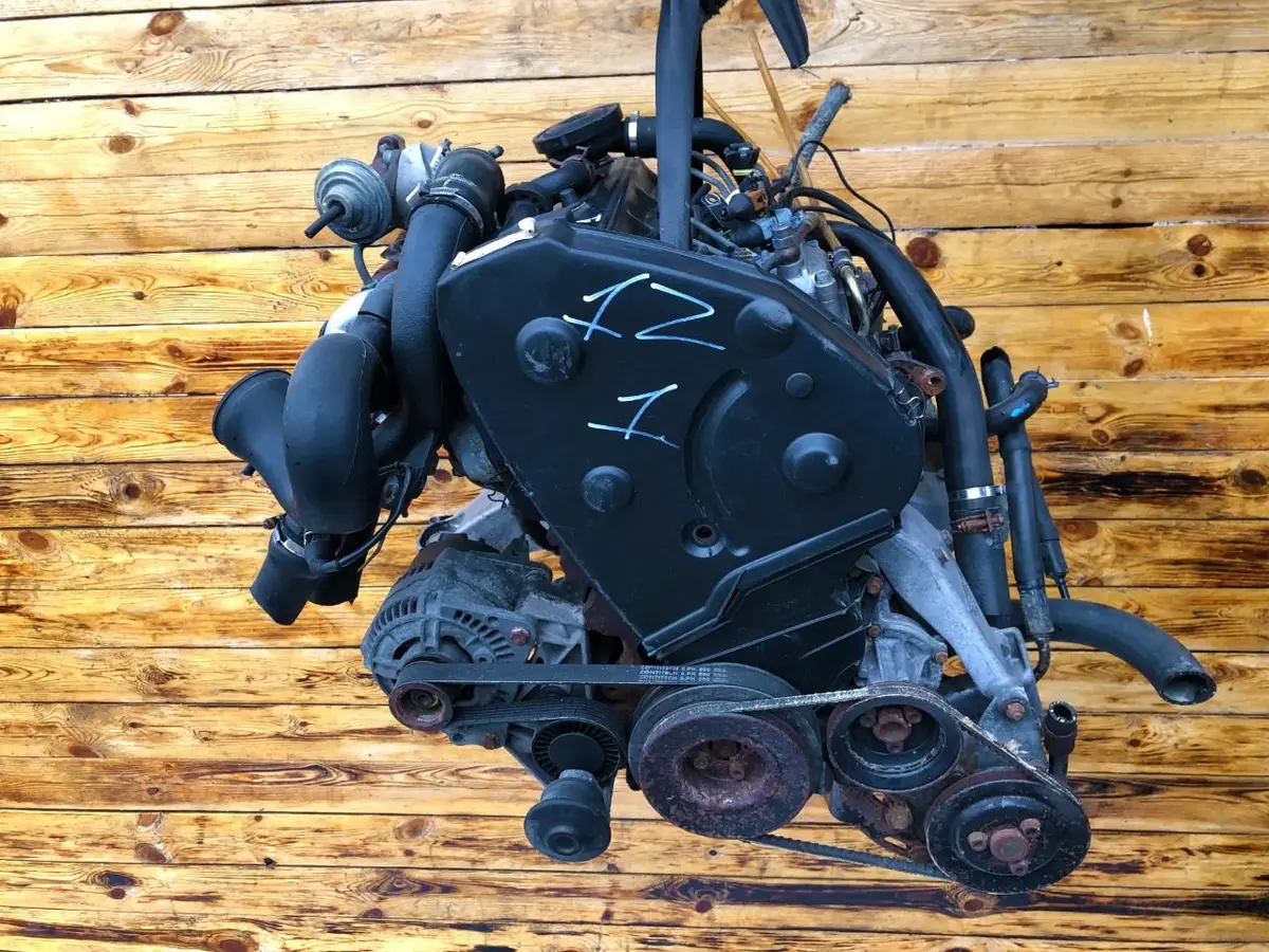 Двигатель Audi 80 1.9л 1994