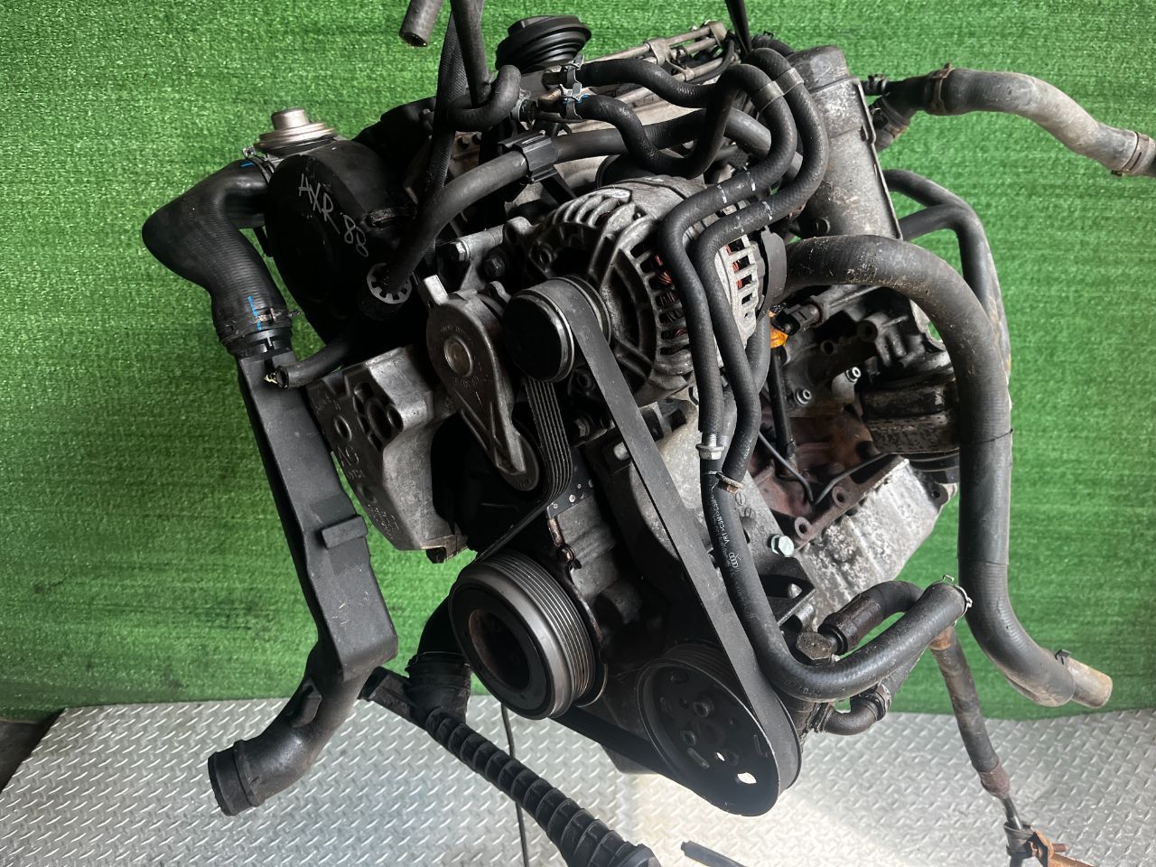 Двигатель Volkswagen Golf 1.9л 2002 — фото 2