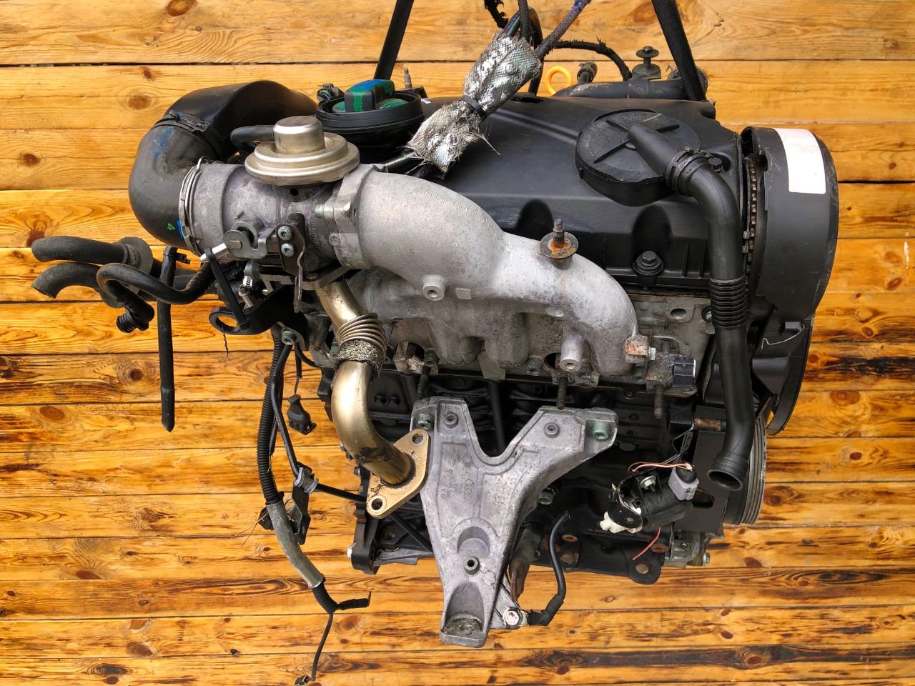 Двигатель Audi A4 1.9л 2001 — фото 3