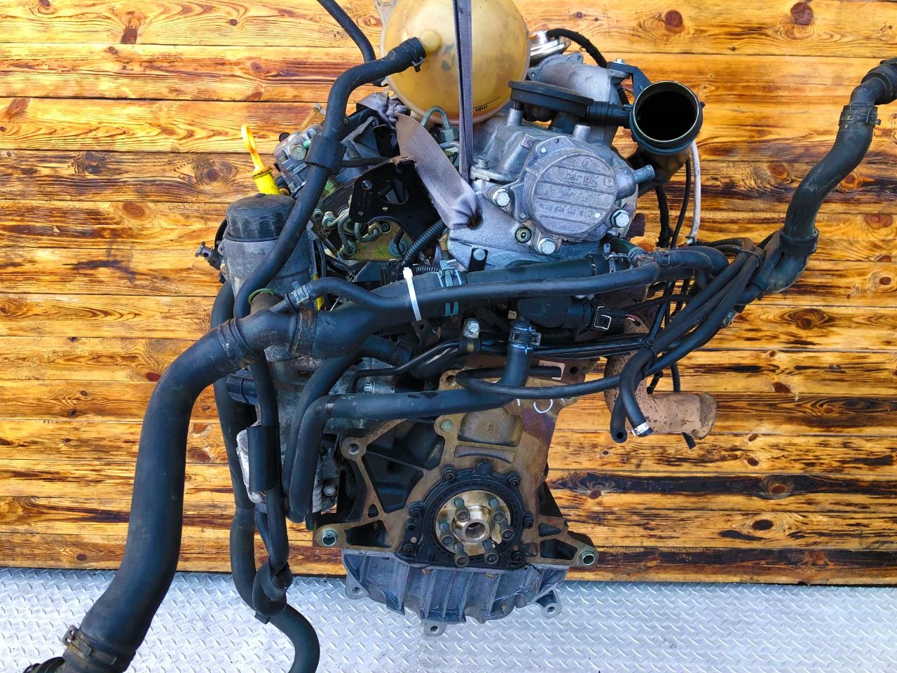 Двигатель Volkswagen Golf 1.9л 2001 — фото 2
