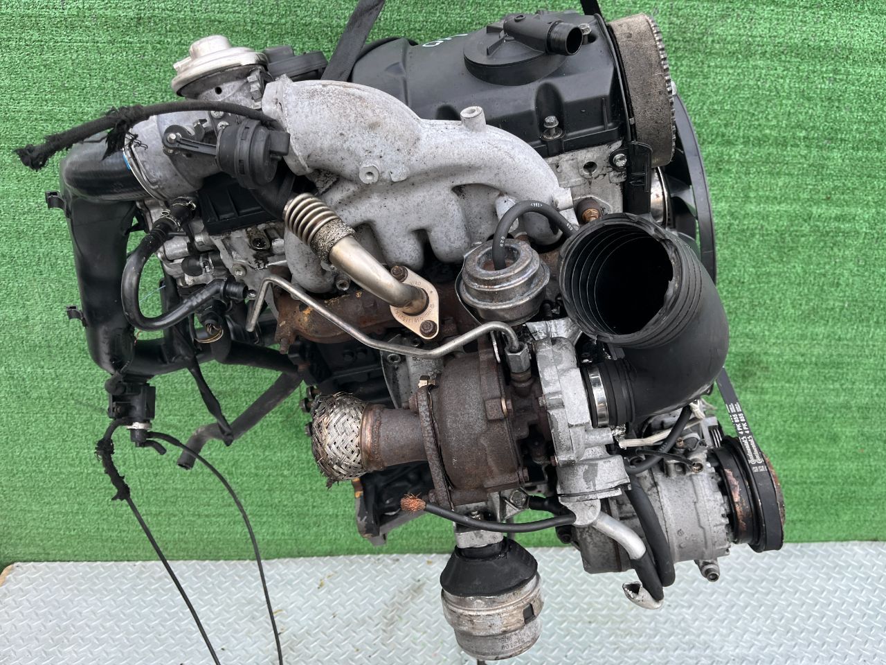 Двигатель Volkswagen Passat 1.9л 2002 — фото 3