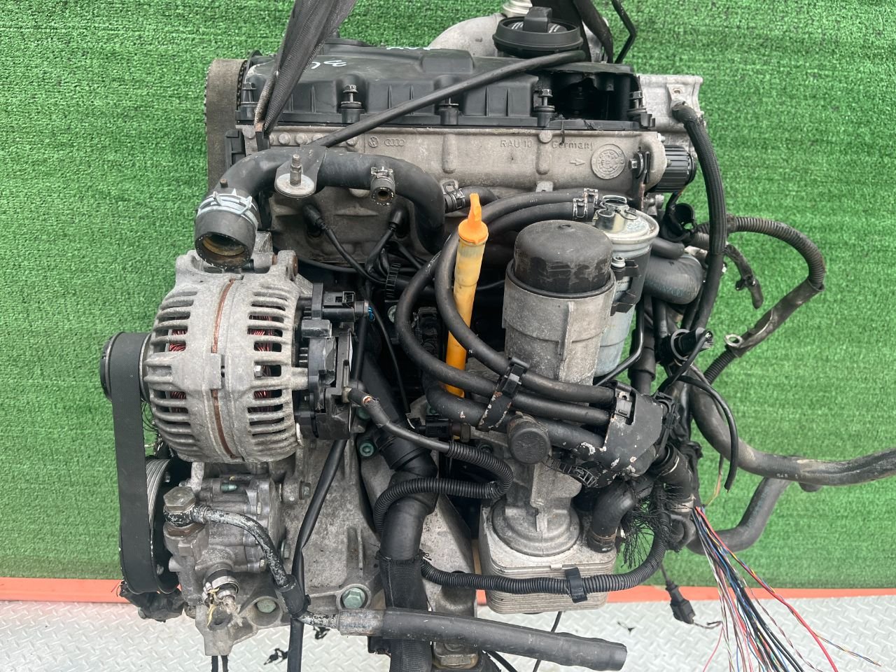 Двигатель Volkswagen Passat 1.9л 2001 — фото 2