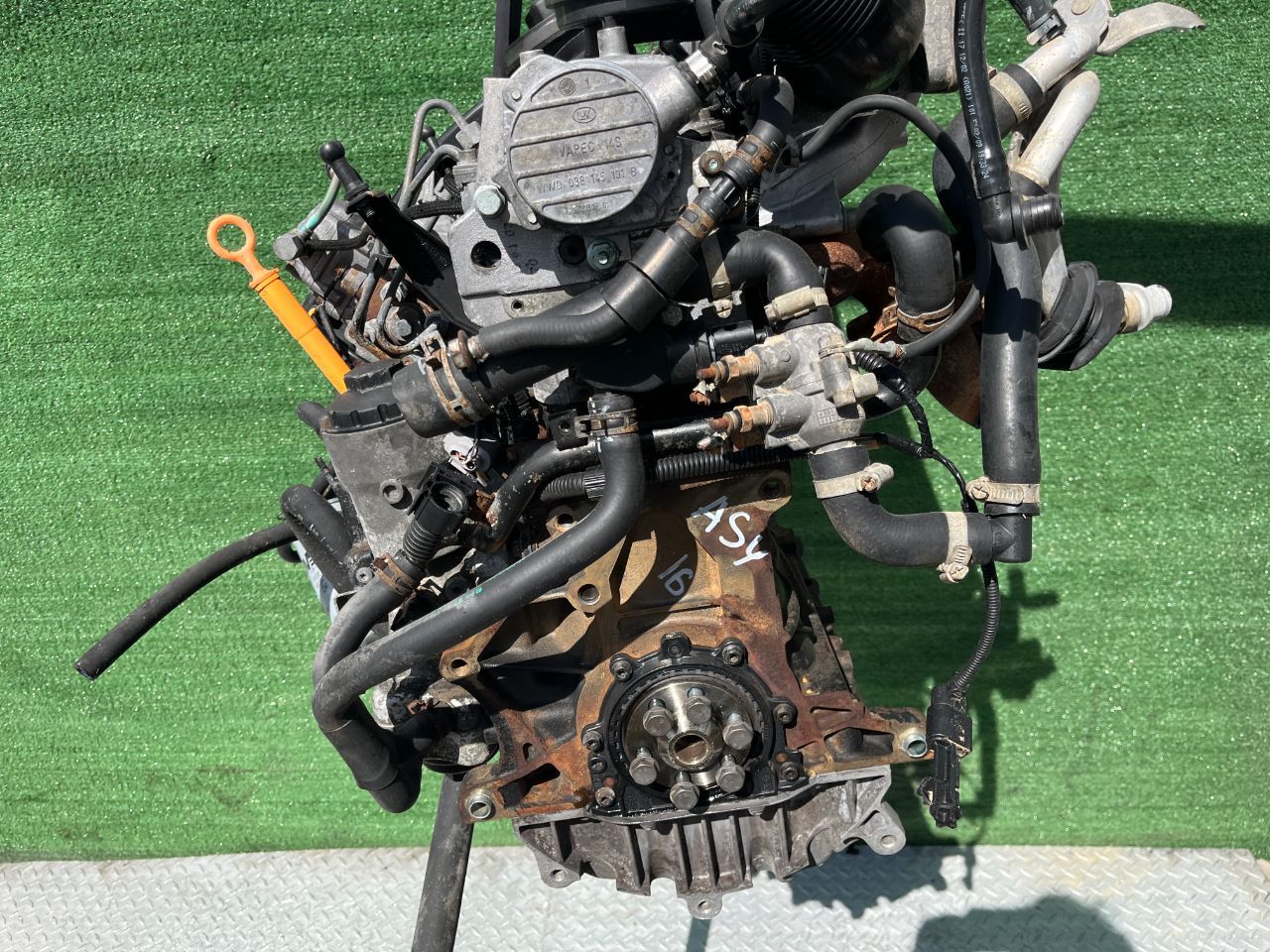 Двигатель Volkswagen Golf 1.9л 2000 — фото 3