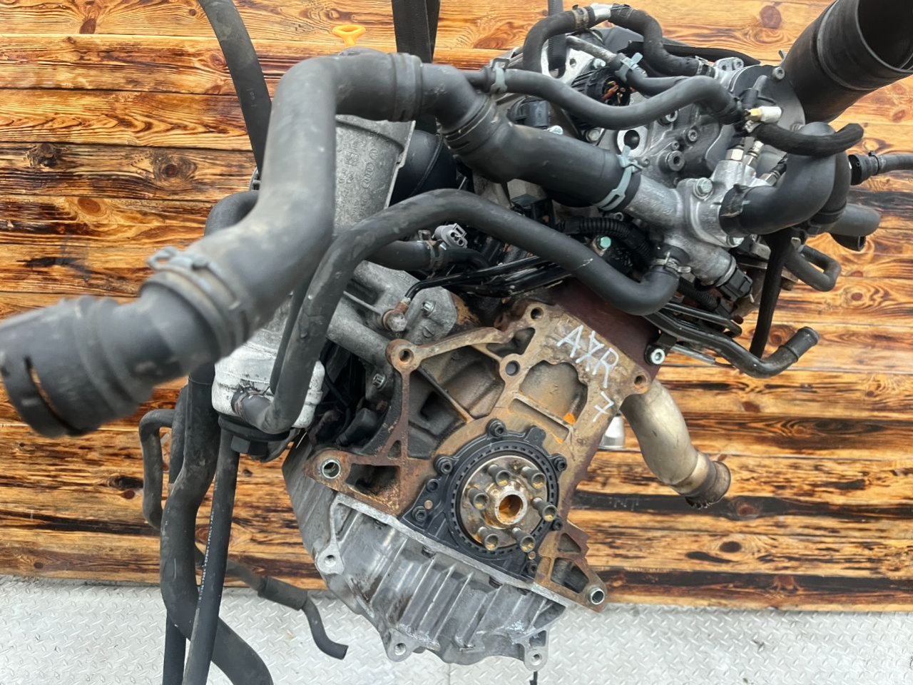 Двигатель Volkswagen Golf 1.9л 2004 — фото 2