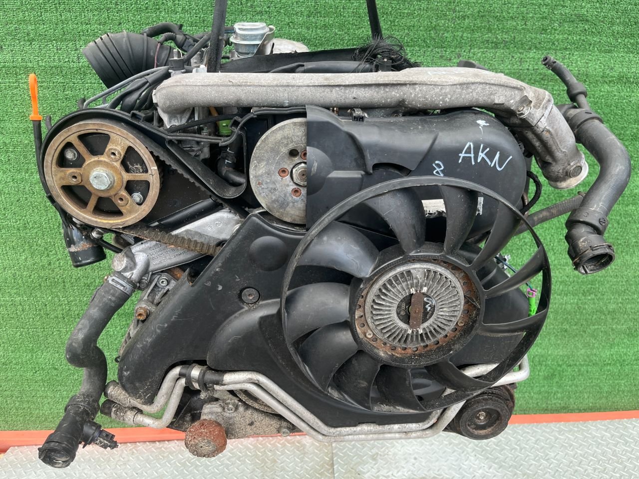 Двигатель Audi A6 2.5л 2001