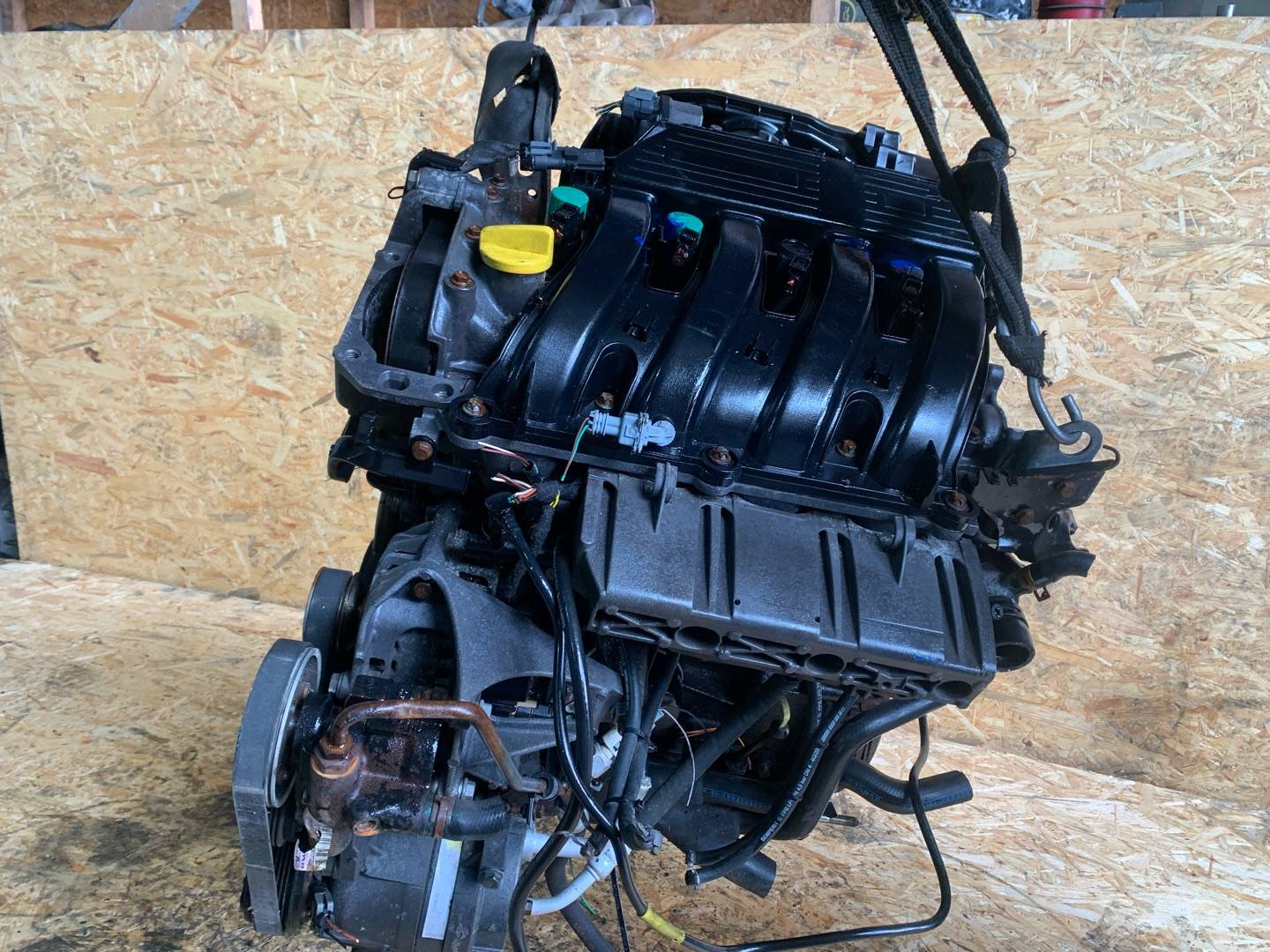 Двигатель Renault Megane 1.8л 1997 — фото 2