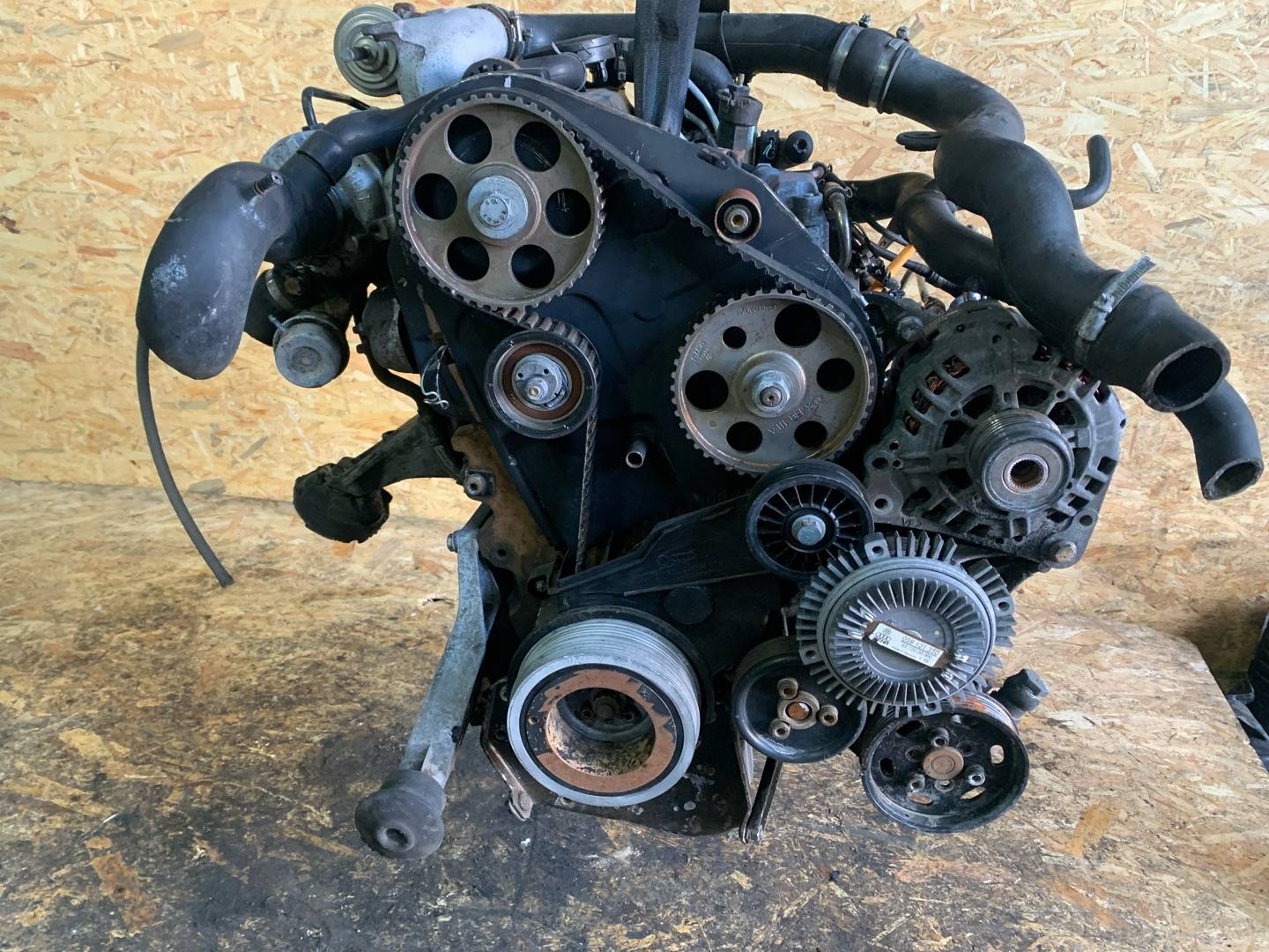 Двигатель Volkswagen Passat B5 1.9л 2000
