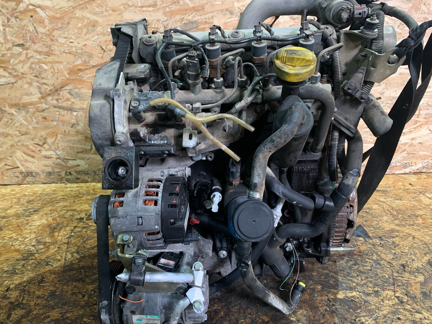 Двигатель Renault Kangoo 1.9л 2005 — фото 3