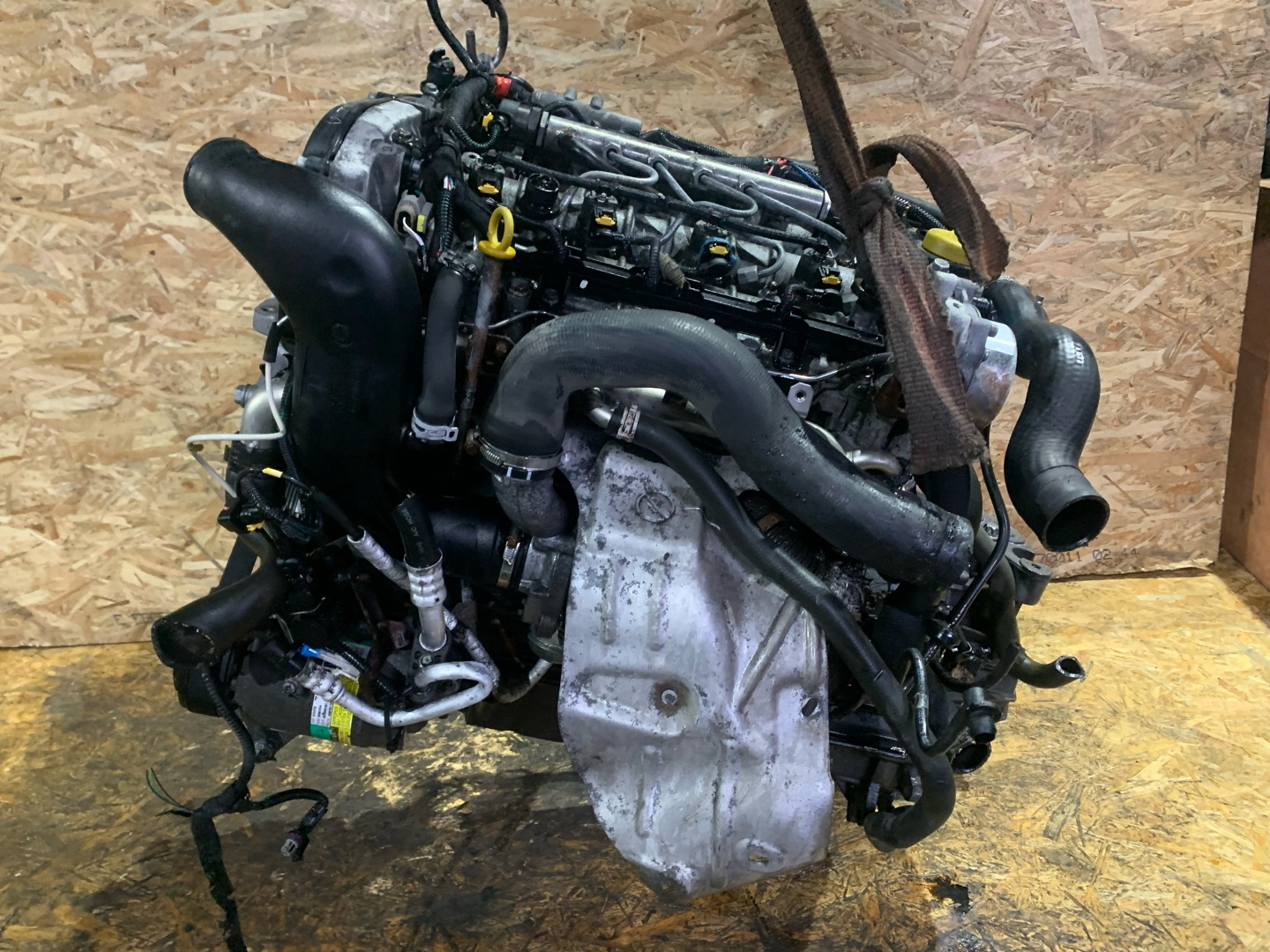 Двигатель Opel Zafira 2 (B) 1.9л 2007