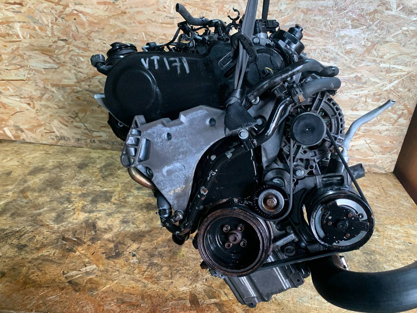 Двигатель Volkswagen Golf 6 2л 2010 — фото 2