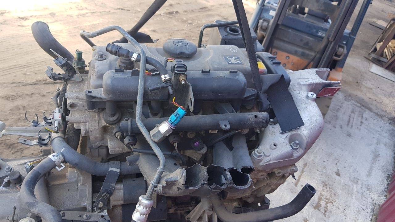 Двигатель Peugeot 206 1.4л 2001