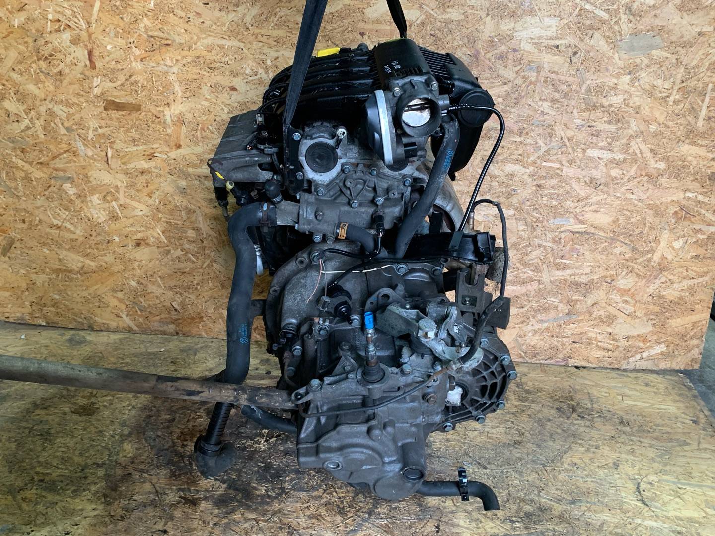 Двигатель Renault Scenic 2 2л 2004 — фото 3