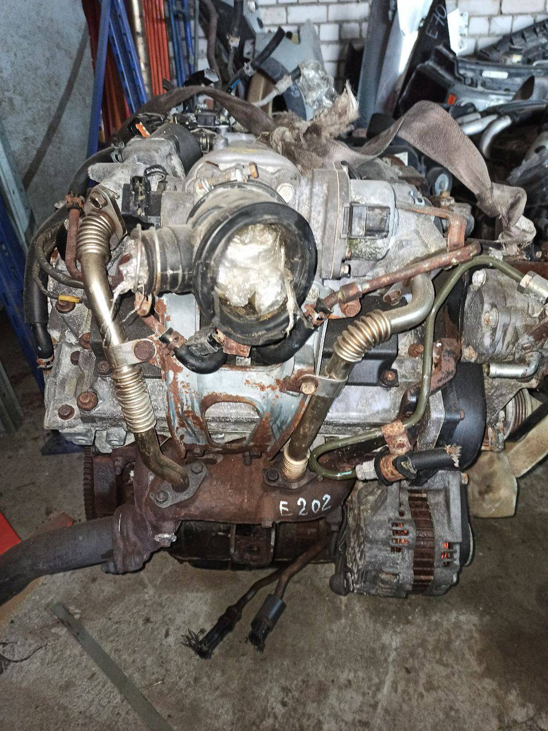 Двигатель Mitsubishi Pajero 3 3.5л 2003 — фото 2