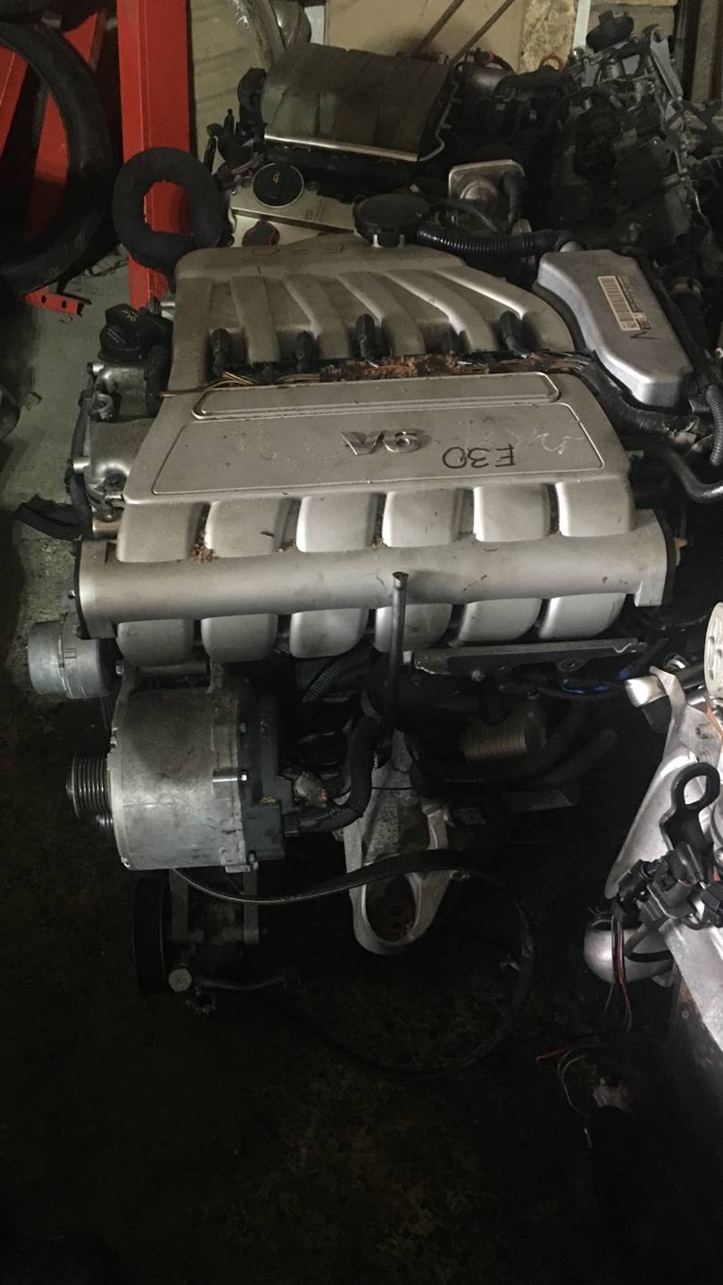 Двигатель Volkswagen Touareg 3.2л 2007