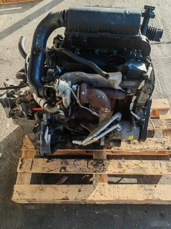 Двигатель Ford Transit 22RR 2.2 — фото 3