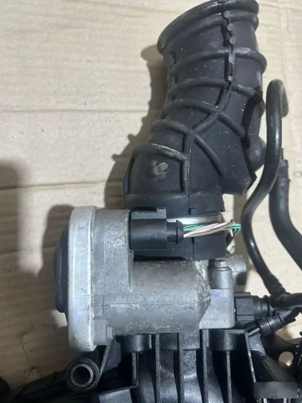 Дроссельная заслонка Renault Megane 2 8200123061