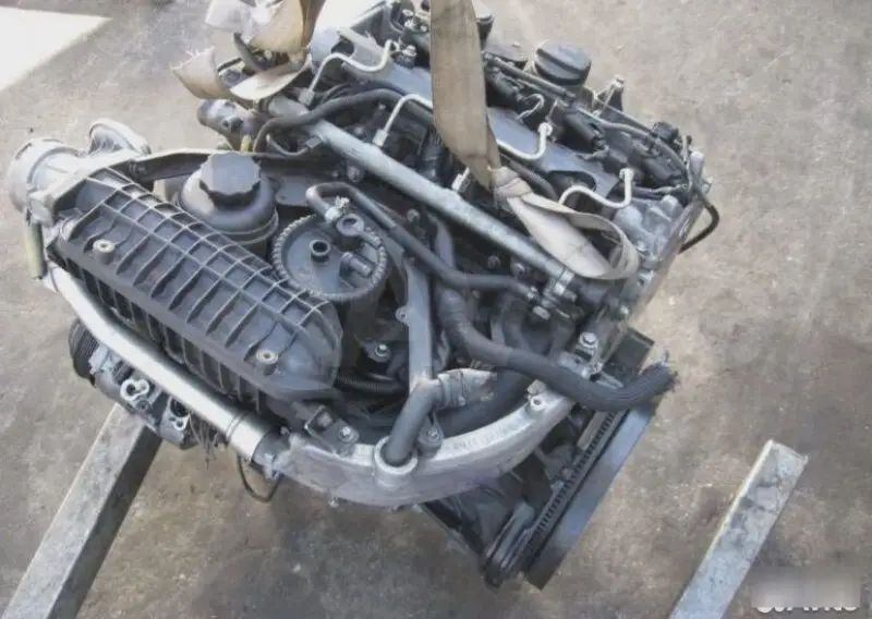 Двигатель Mercedes OM641961 W211 OM646.961