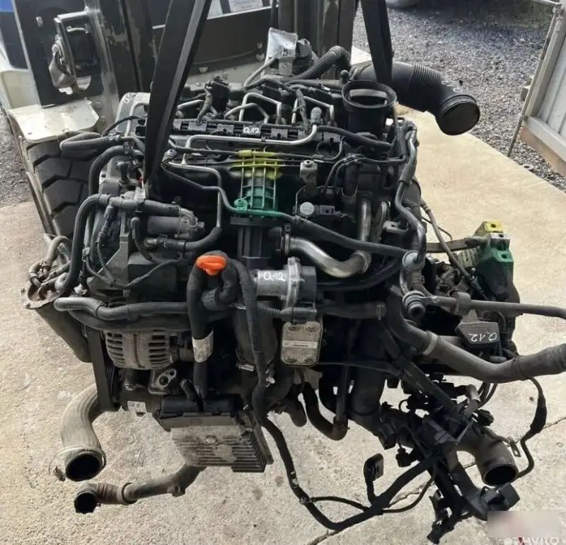 Двигатель Skoda Yeti 2009-2018 03L100036K